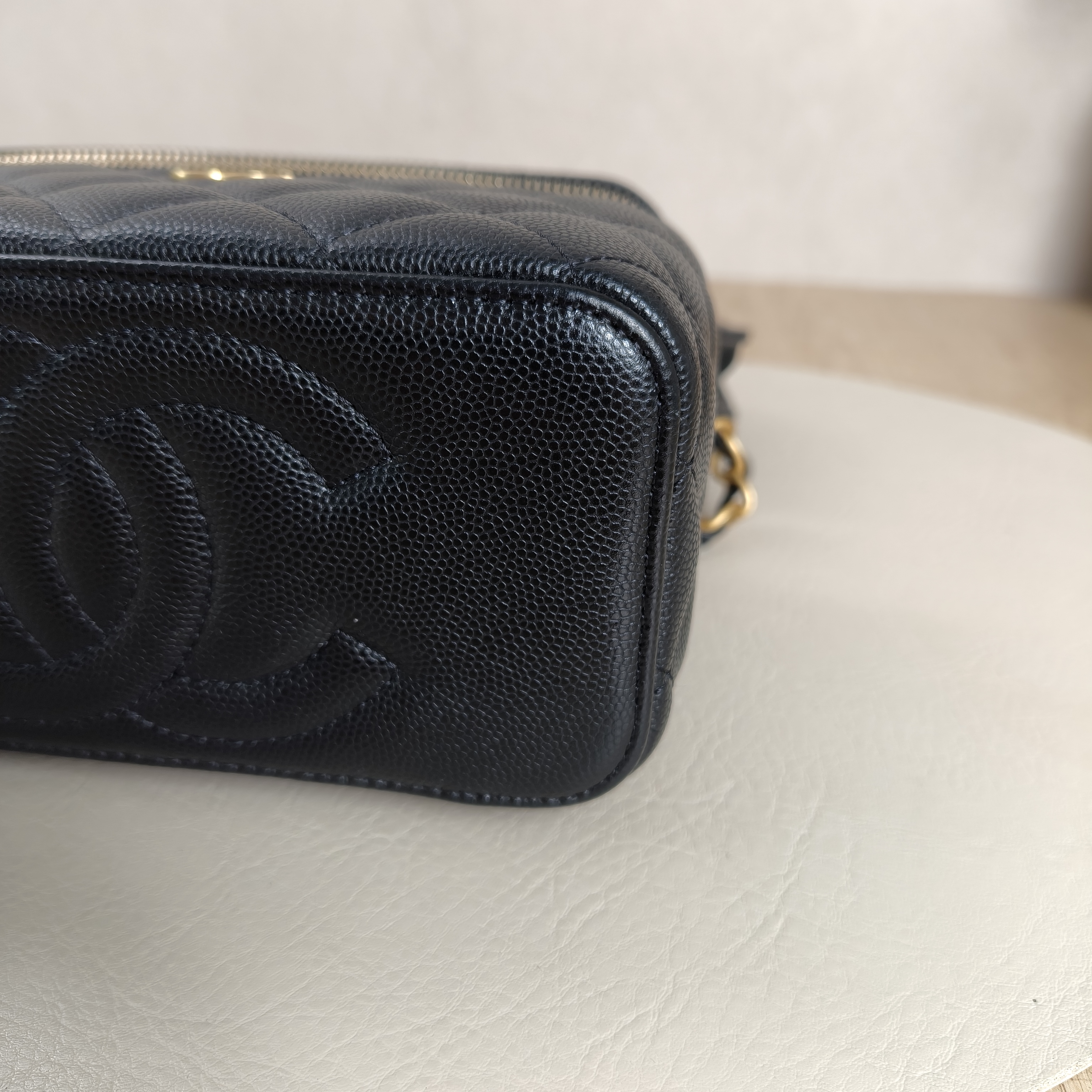 Chanel Crossbody Bag Edition Box Bag Cosmetic Bag Black Grained Calfskin One Size17 × 8 × 9.5 cm — cover view 3 of 10