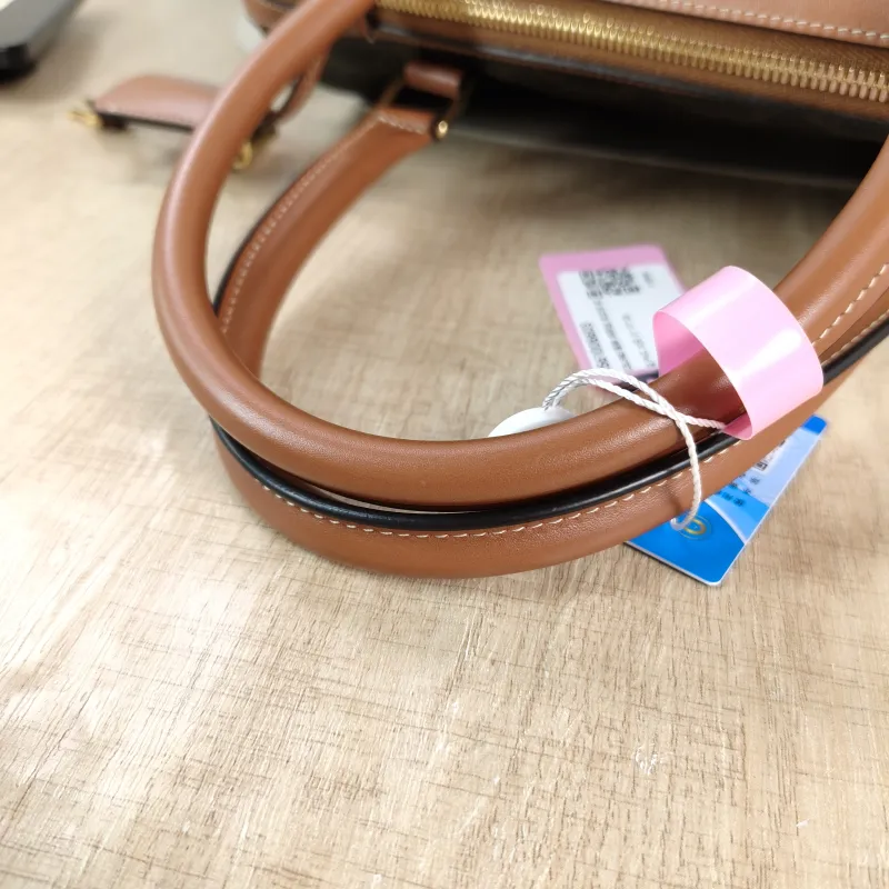CELINE Crossbody Bag Monogram PVC Large 31 × 17 × 20 cm — detail view 3 of 11