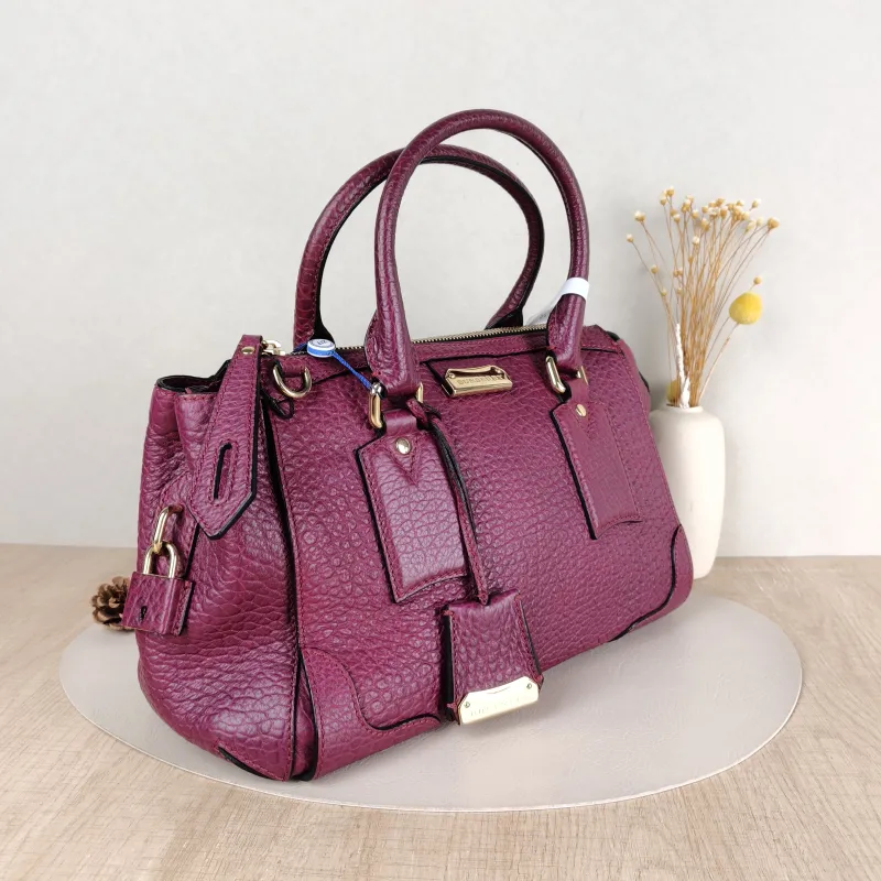 BURBERRY Shoulder Bag Shoulder Bag Calfskin One Size 32 × 15 × 22 cm — cover view 2 of 5