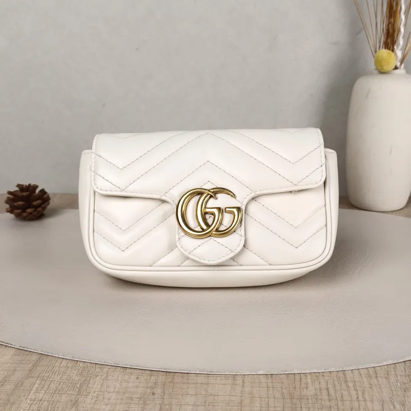 GUCCI Crossbody Bag GG Marmont Mini Marmont Mini White Calfskinmini16.5 × 4.5 × 9.5 cm