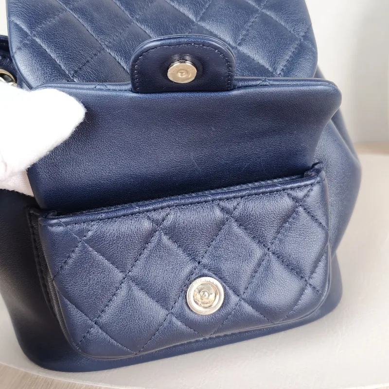 Chanel Backpack Duma Blue Lambskin Small18 × 12 × 18.5 cm — detail view 8 of 13