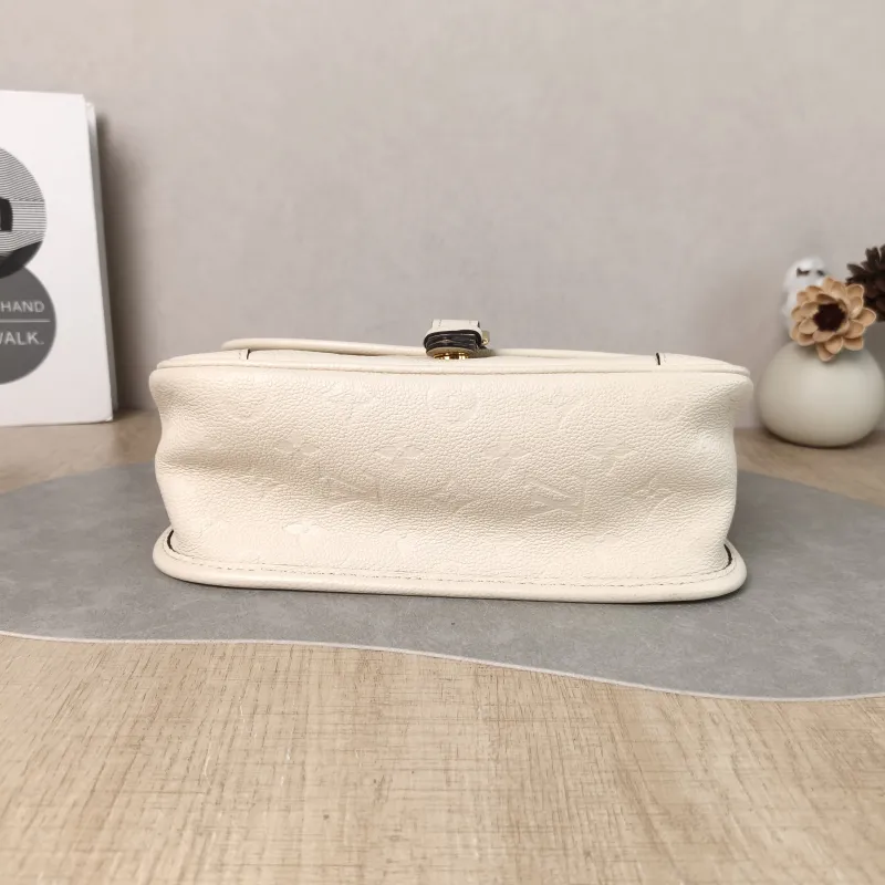 Louis Vuitton Crossbody Bag Diane Baguette Bag White Monogram Empreinte Embossed Calfskin Small 24 × 9 × 15 cm — cover view 2 of 6
