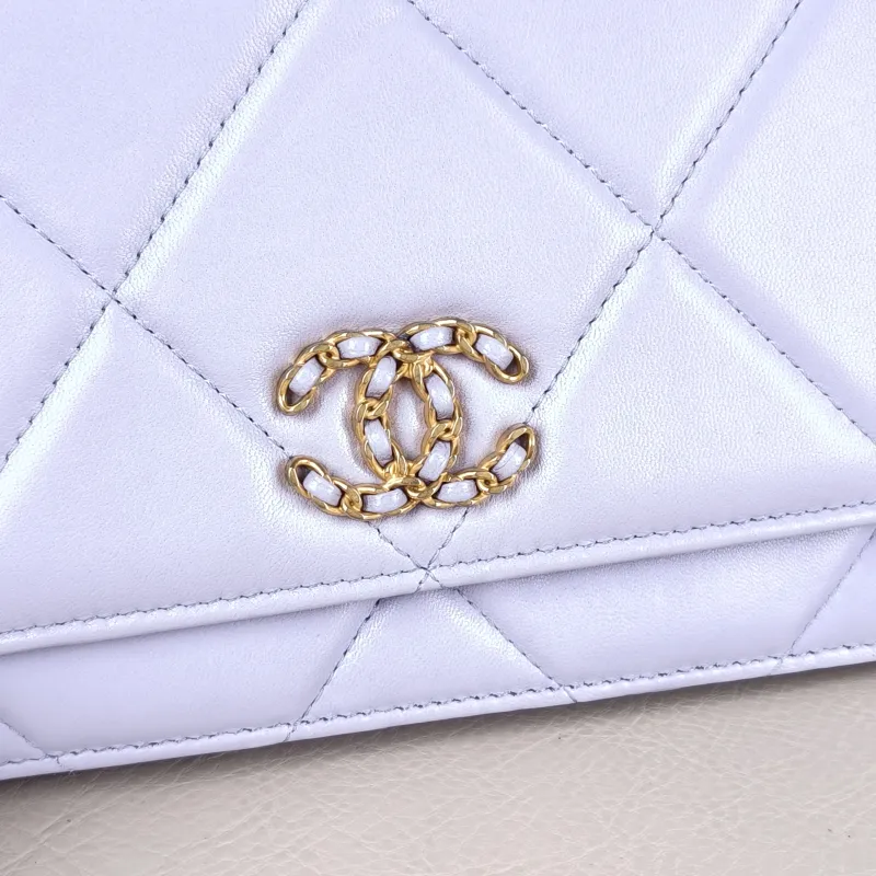 Chanel Crossbody Bag 19Bag WOC SL ambskin Mini 19.2 × 3.5 × 12.3 cm — detail view 12 of 13