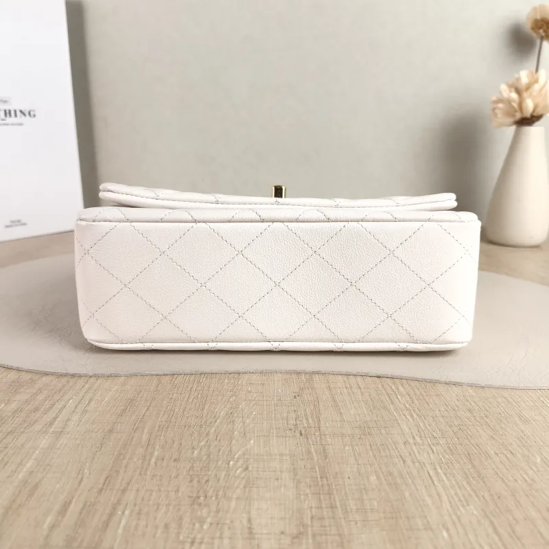 Chanel Crossbody Bag Handle White Grained Calfskin One Size 22 × 7 × 14 cm — cover view 6 of 6