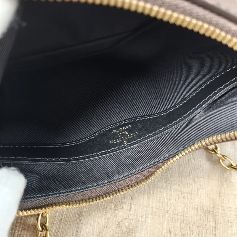 Louis Vuitton Crossbody Bag Boulogne PVC Small 26 × 9.5 × 16 cm — detail view 14 of 14