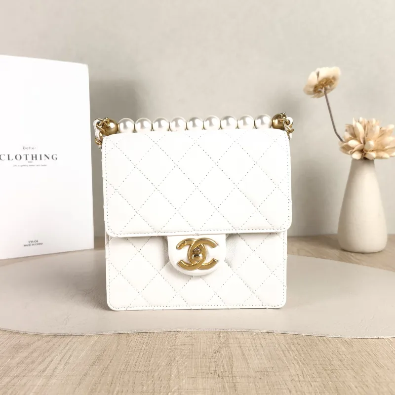 Chanel Crossbody Bagcf Collection Pearl Edition Crossbody Bag White Lambskin One Size15.5 × 4 × 15.5 cm