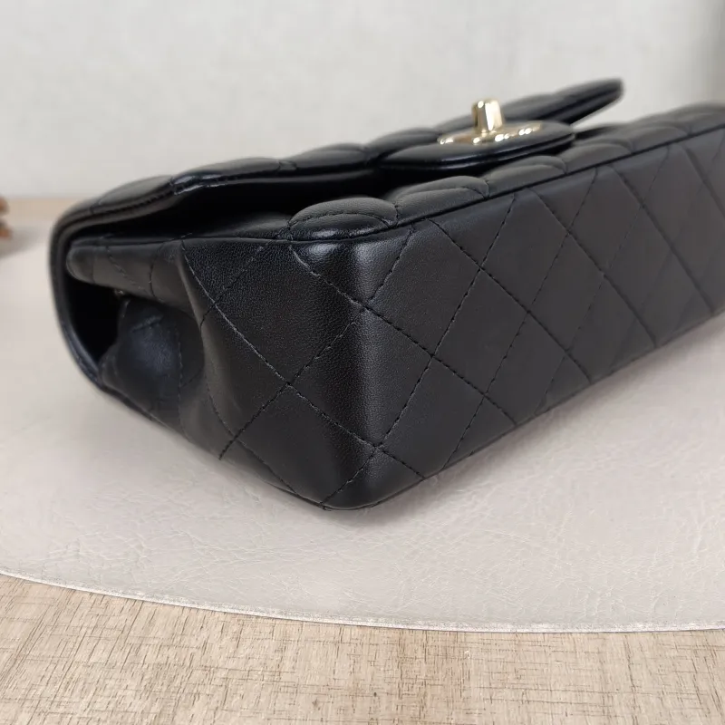 Chanel Crossbody Bag Classic Flap Large Mini CF Mini Black SL ambskin mini 20 × 6 × 12 cm — detail view 12 of 12