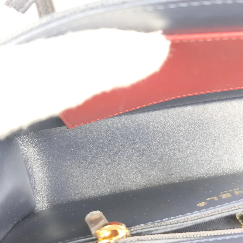 Chanel Shoulder Bag 26p preppy coco Navy Grained Calfskin Small 22 × 7 × 15 cm — detail view 9 of 12