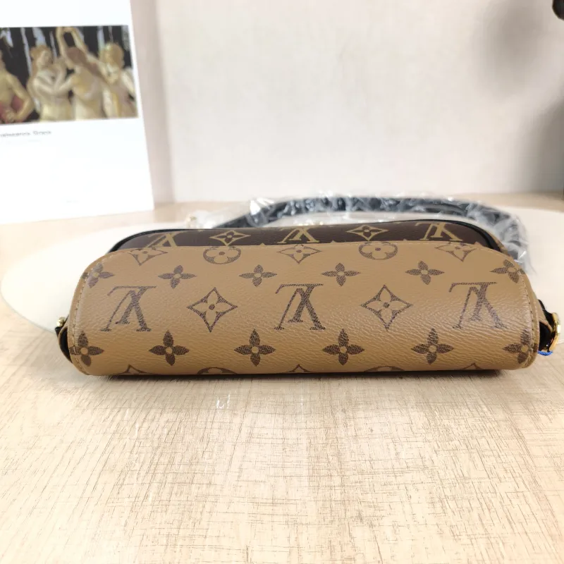 Louis Vuitton Crossbody Bag IVY Monogram PVC Small 23.5 × 4.3 × 12 cm — detail view 13 of 13