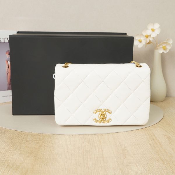 Chanel White Gold Lambskin Microchip Edition · Dust Bag · Box · 22 × 6.5 × 16 cm