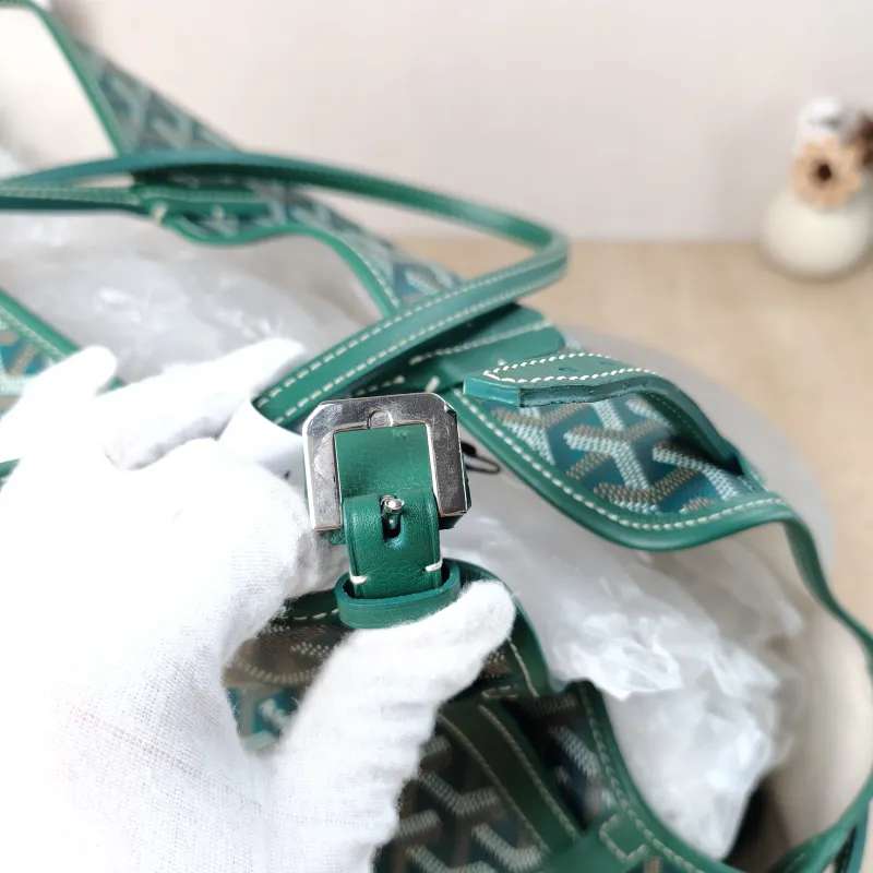 GOYARD Shoulder Bag Chien Gris Tote Bag Green PVC One Size 33.5 × 15 × 27 cm — detail view 8 of 13