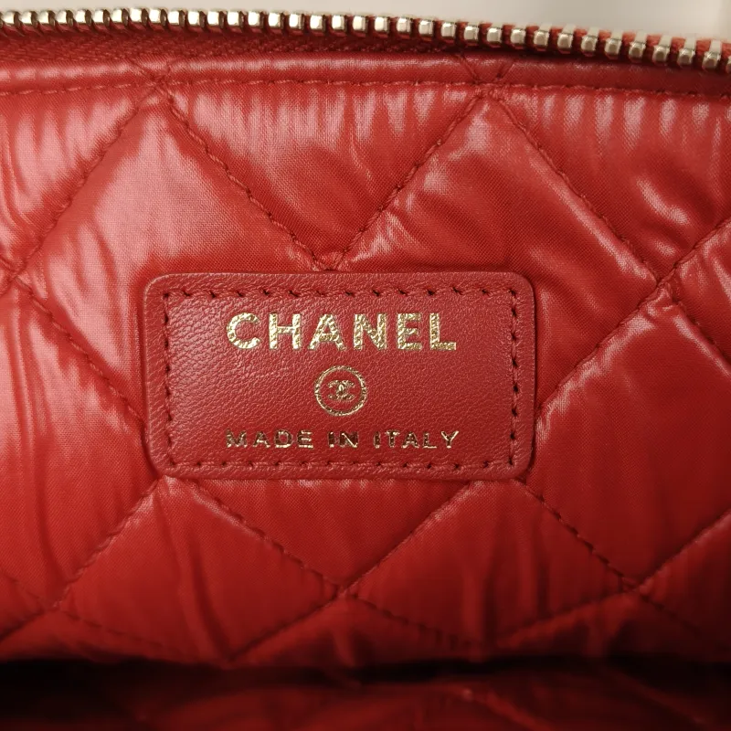 Chanel Clutch Clutch Red Lambskin One Size 27*20 22 — detail view 6 of 8