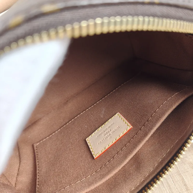 Louis Vuitton Crossbody Bag Speedy 18 LV&IM onogram PVC One Size18 × 10 × 12 cm — detail view 7 of 12