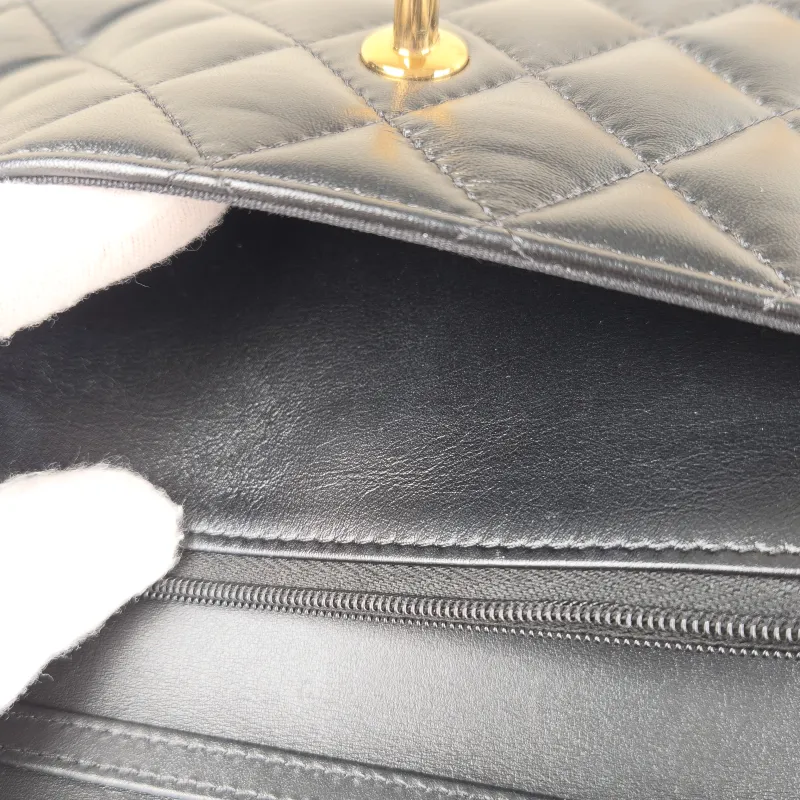 Chanel Crossbody Bagcf woc Black Calfskinmini19.2 × 3.5 × 12.3 cm — detail view 6 of 15