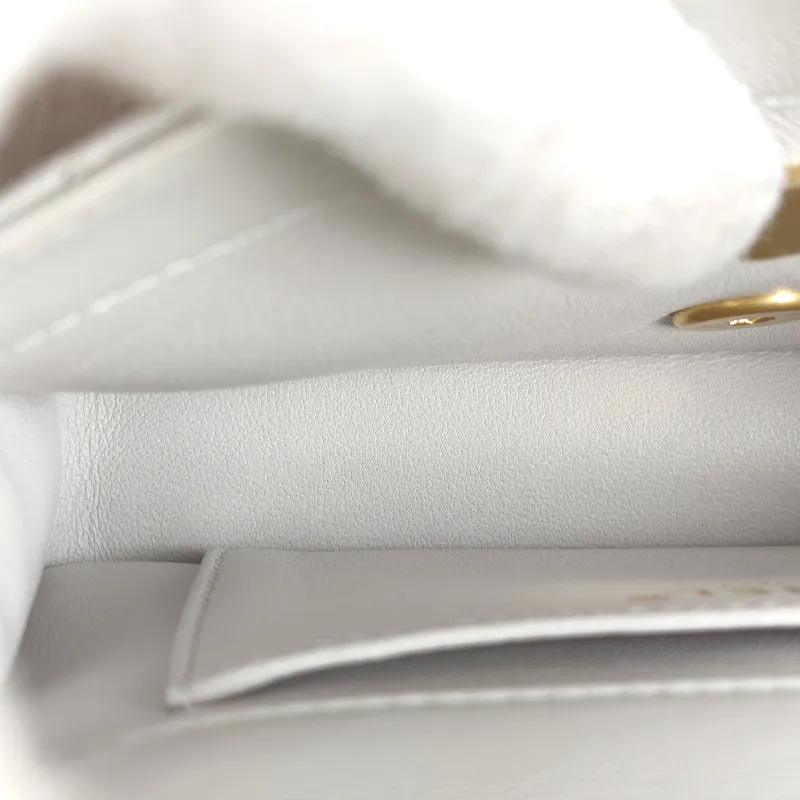 Chanel Crossbody Bag Grey Lambskin One Size19 × 5 × 12.5 cm — detail view 8 of 13