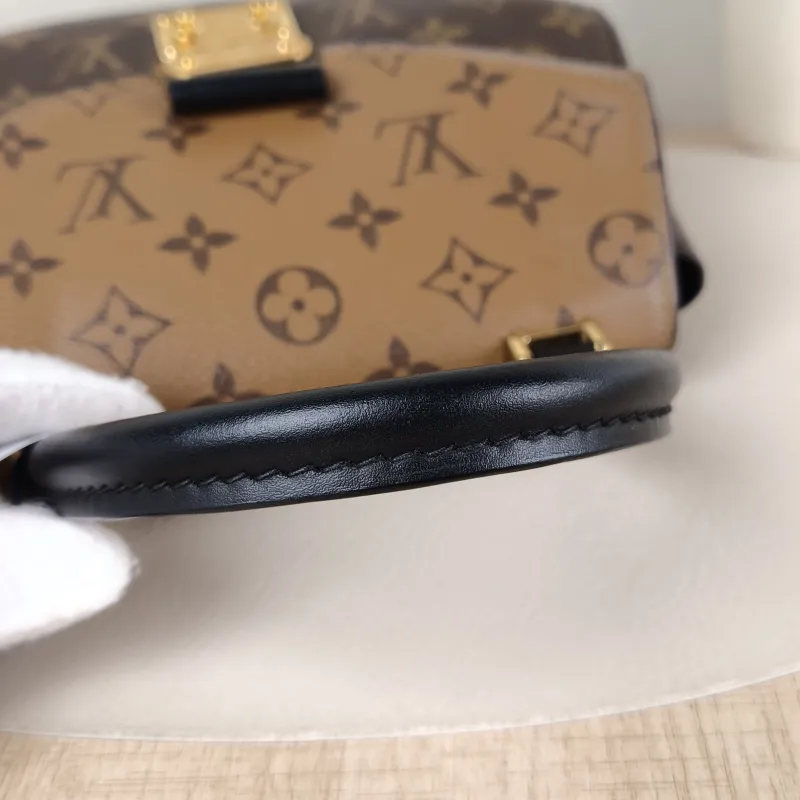 Louis Vuitton Crossbody Bag Tilsitt Monogram PVC Medium 24 × 7 × 18 cm — detail view 8 of 11