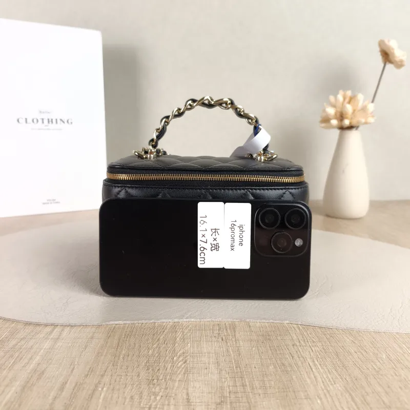 Chanel Crossbody Bag Edition Black with Gold-Tone Hardware Lambskin Mini 16 × 8 × 9.5 cm — cover view 3 of 6