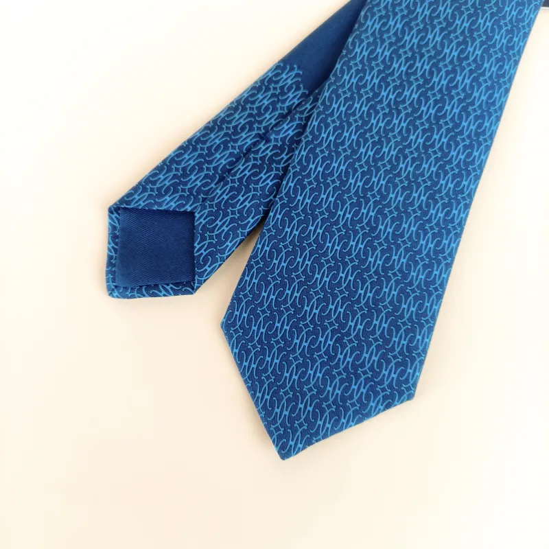 Hermès Blue Silk One Size 146*7cm — cover view 5 of 7