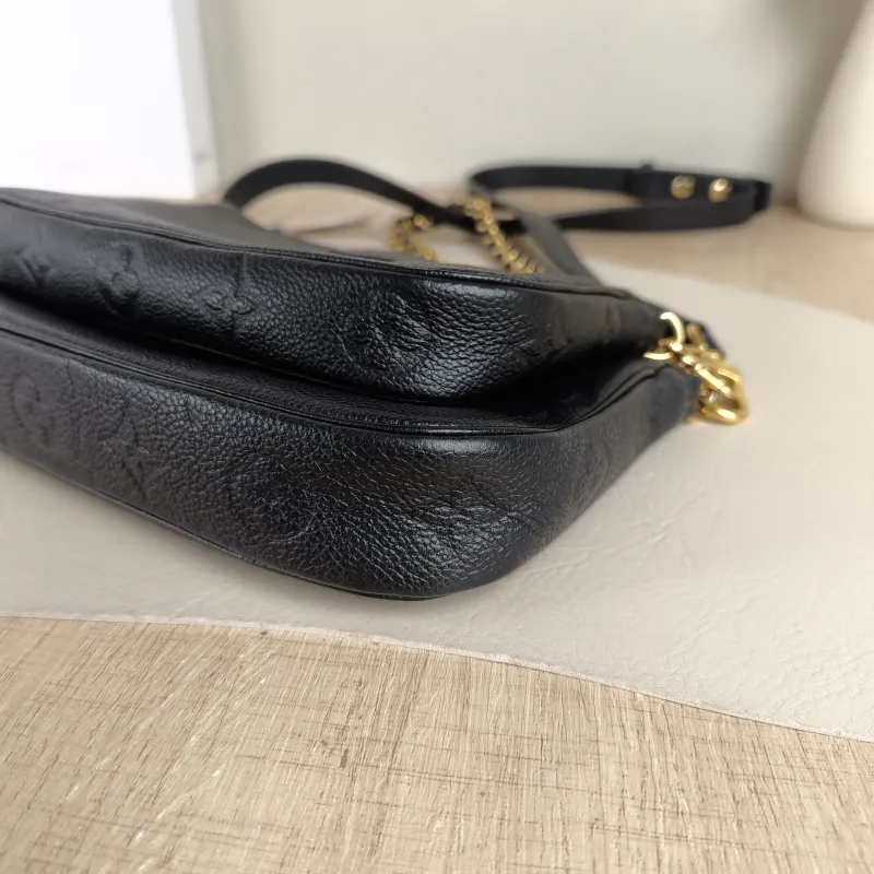 Louis Vuitton Crossbody Bag Multi Pochette Accessoires Black Calfskin Small25 × 4.5 × 14.5 cm — detail view 1 of 8
