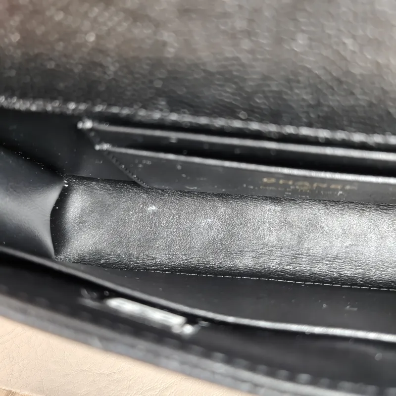 Chanel Crossbody Bag kelly Black Grained Calfskin One Size 18 × 4.5 × 10 cm — detail view 6 of 12