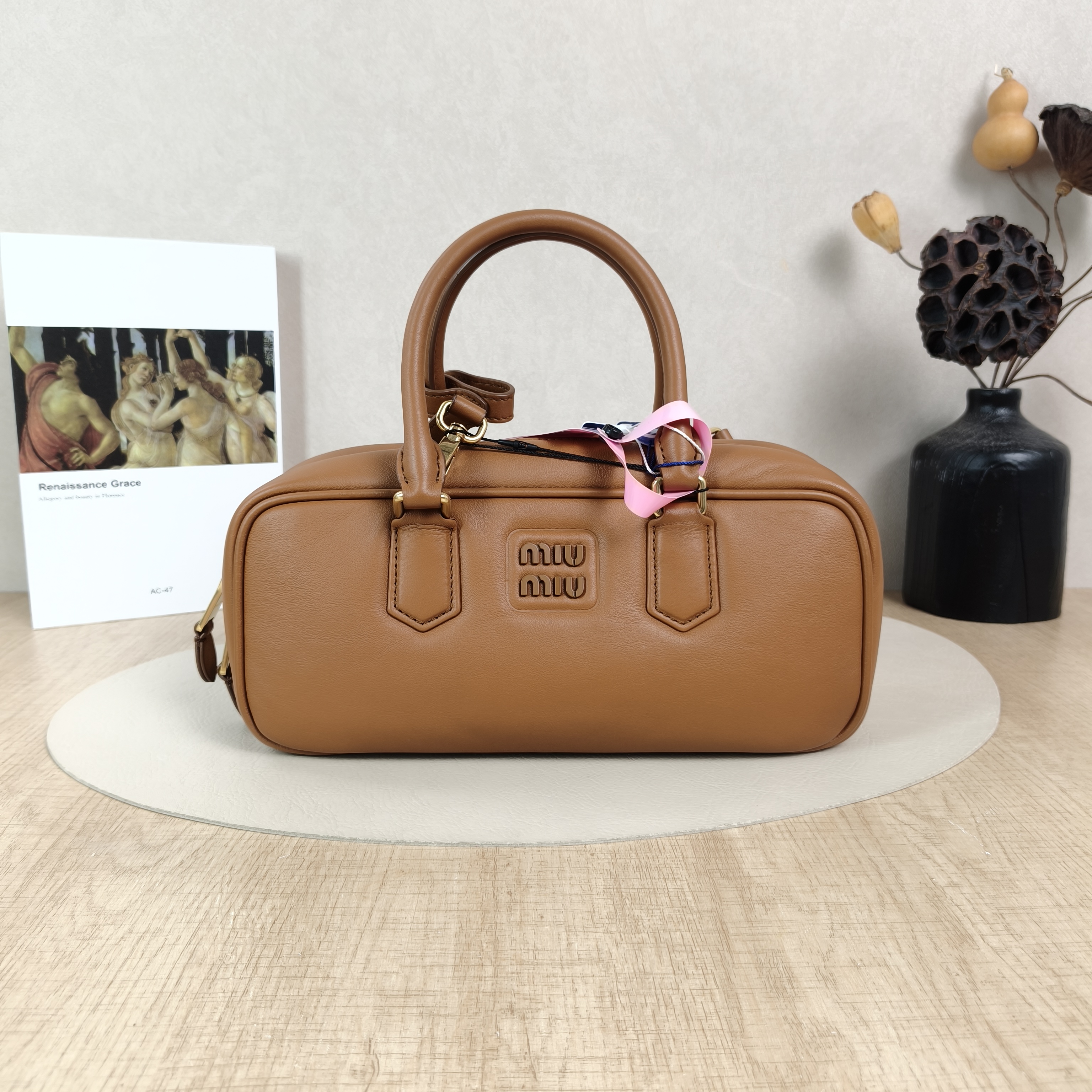 Miumiu Top Handle Bag Arcadie Collection Bowling Bag CC alfskin Large27 × 9 × 12 cm