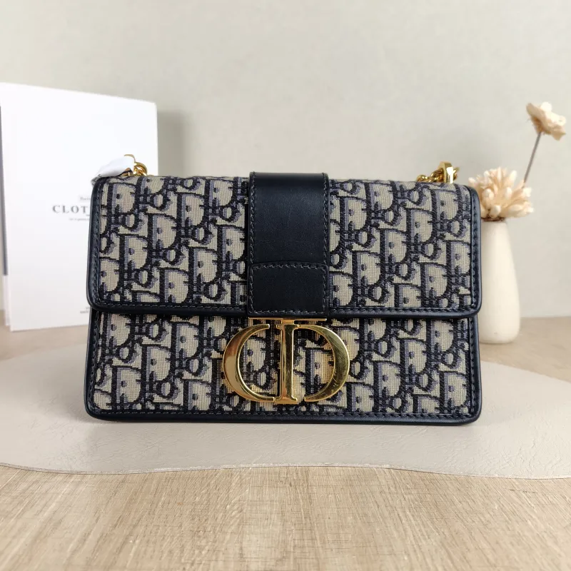 DIOR Crossbody Bag 30Montaigne 30 Edition Canvas Medium 25 × 9 × 16.5 cm