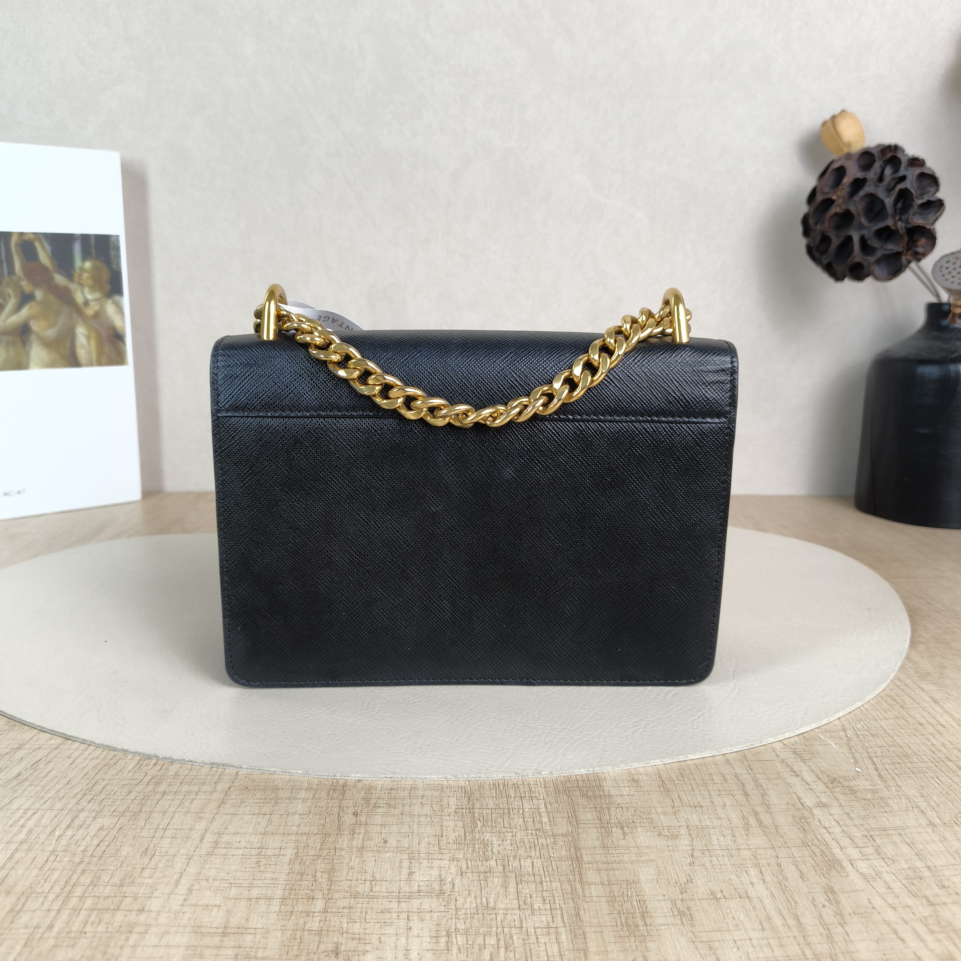PRADA Crossbody Bag Messenger Bag Crossbody Bag Black Calfskin One Size20 × 5 × 15 cm — cover view 2 of 5