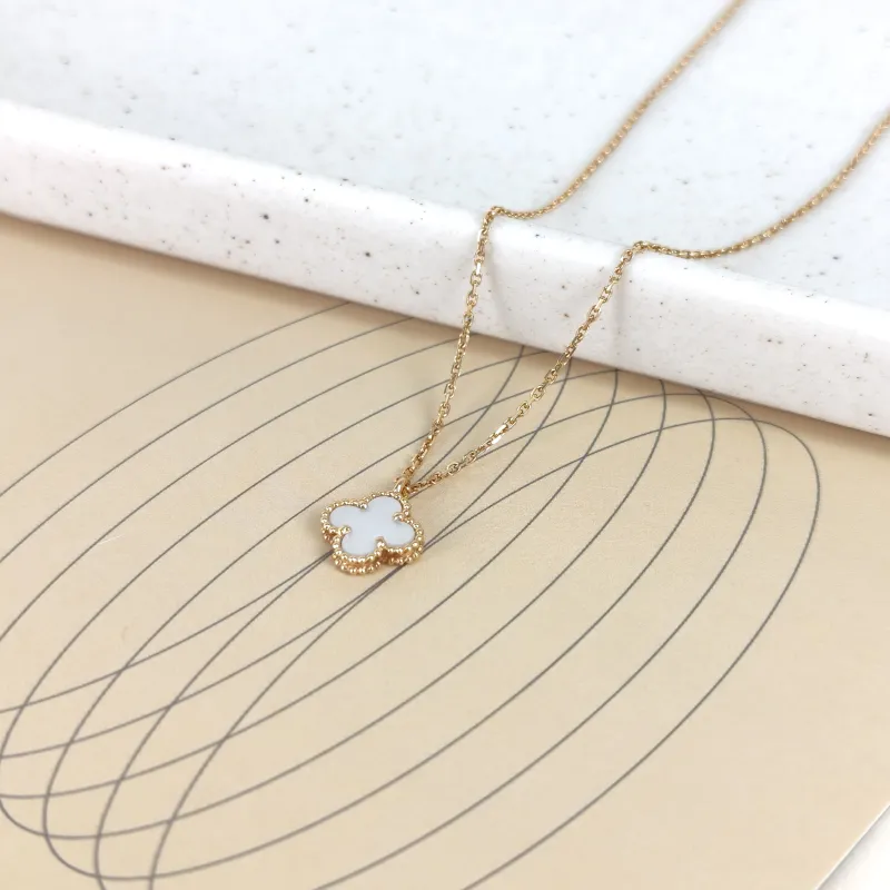 Van Cleef & Arpels Necklace Alhambra Pearl · White Mother-of-Pearl18KY ellow Gold Sweet Mini0.95 × 0.95 × 40 cm — cover view 5 of 6