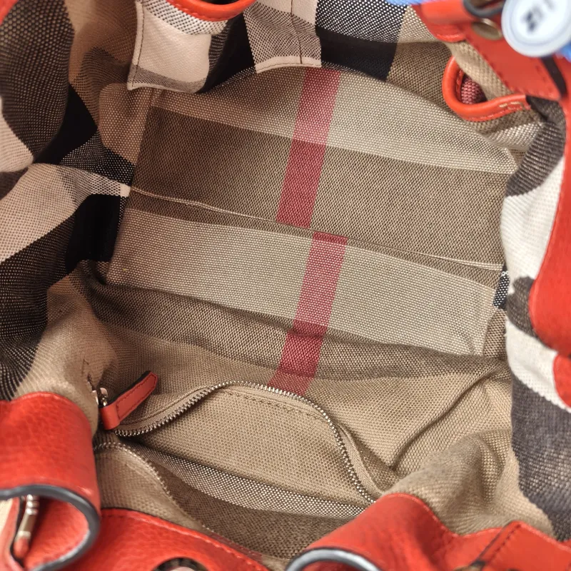 BURBERRY Top Handle Bag Tote Bag Red Calfskin 22 × 11 × 22 cm — detail view 4 of 11