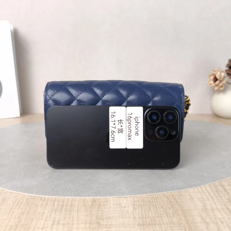 Chanel Crossbody Bagcf Crossbody Bag Blue Grained Calfskin One Size17.5 × 4 × 10 cm — cover view 2 of 5