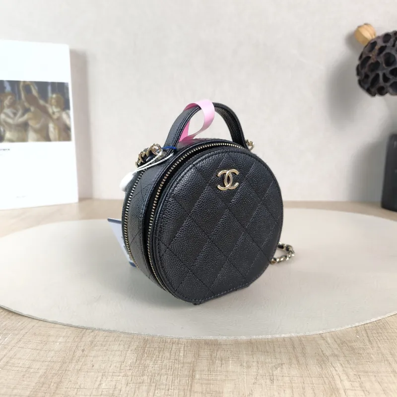 Chanel Crossbody Bag Crossbody Bag Black Grained Calfskin 12 × 5.5 × 11 cm 31 — cover view 5 of 5