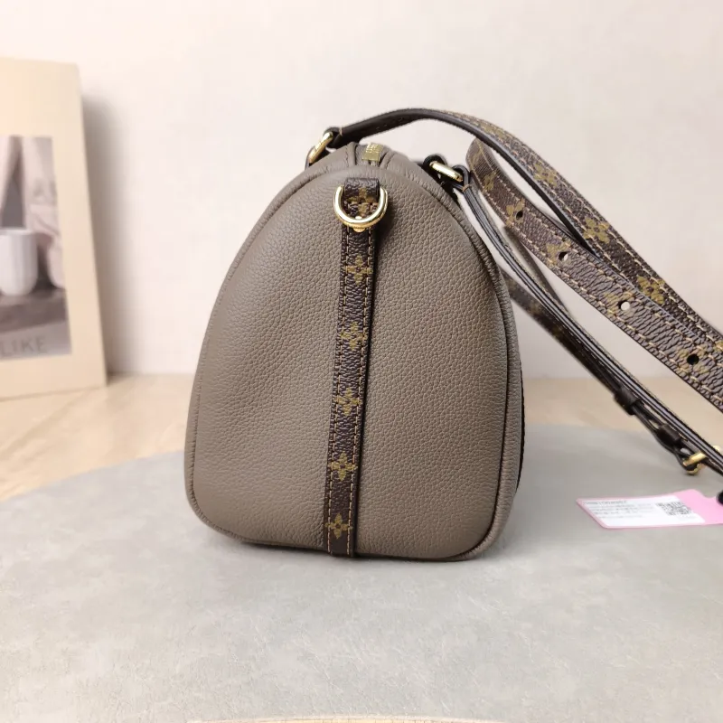 Louis Vuitton Shoulder Bag EXPRESS Shoulder Bag Grey Calfskin Small 26 × 13.5 × 17 cm — detail view 14 of 15