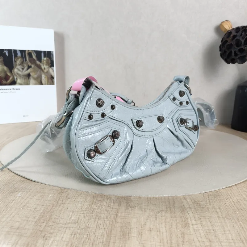 BALENCIAGA Crossbody Bag LE CAGOLE Lambskin XS 26 × 7 × 16 cm — cover view 2 of 6