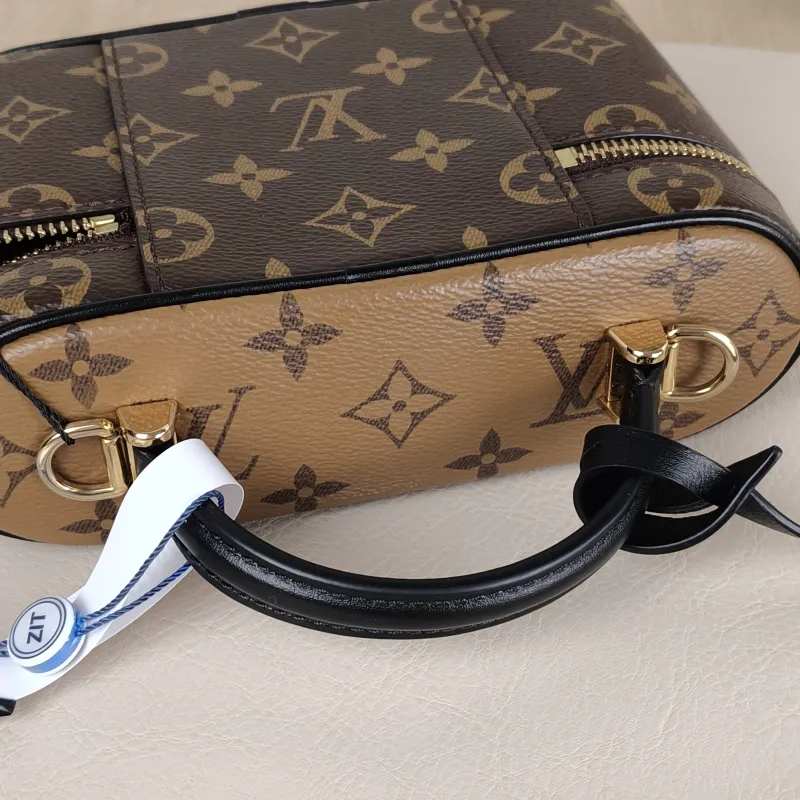 Louis Vuitton Shoulder Bag VANITY POUCH Cosmetic Bag Monogram PVC One Size19 × 6.5 × 11.5 cm — detail view 6 of 14