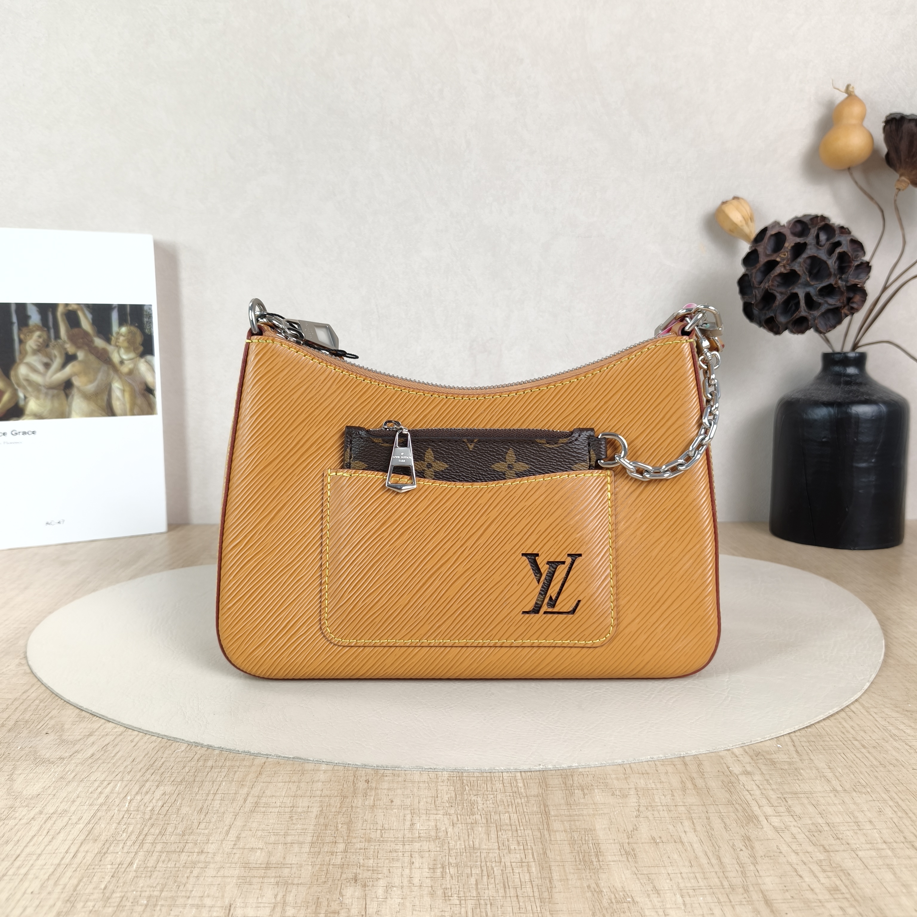 Louis Vuitton Crossbody Bag MARELLE Epi Embossed Calfskin Small25 × 8 × 15 cm