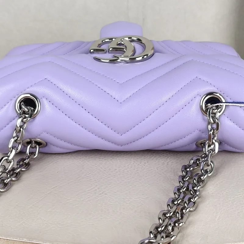 GUCCI Crossbody Bag GG Marmont Small Marmont 22 Lambskin Small 22 × 6 × 13 cm — detail view 4 of 12