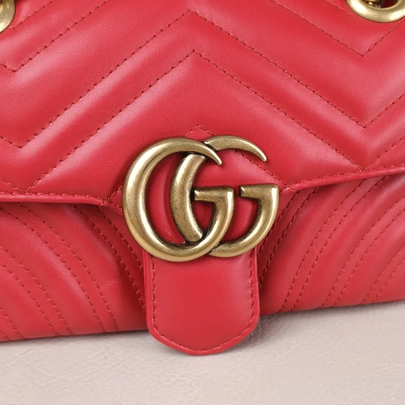 GUCCI Crossbody Bag GG Marmont Small Marmont 22 Red Calfskin Small 22 × 6 × 13 cm — detail view 7 of 12