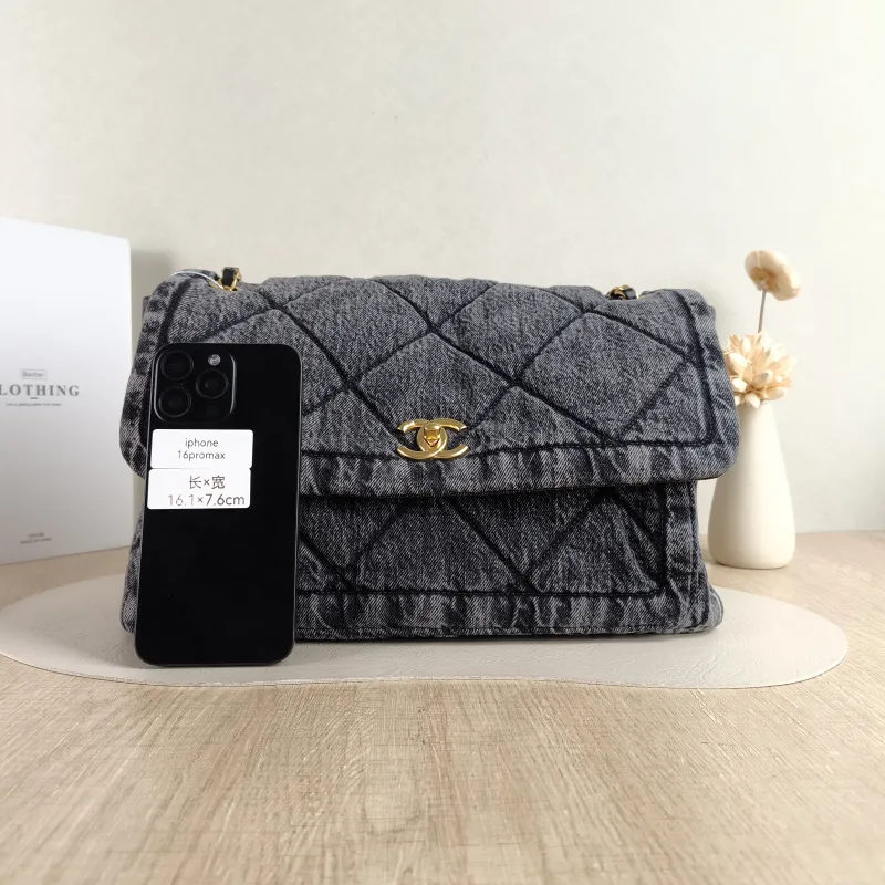 Chanel Shoulder Bag Grey One Size 33 × 12 × 22 cm — cover view 2 of 6