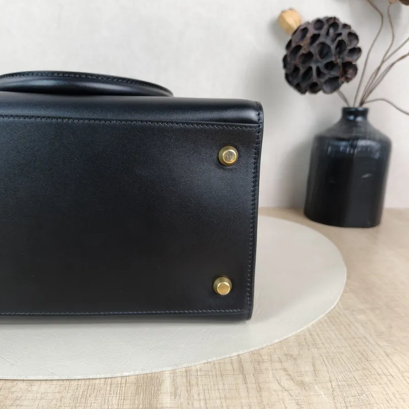 DIOR Crossbody Bag Boston Black Calfskin Medium 26 × 15 × 18 cm — detail view 10 of 10