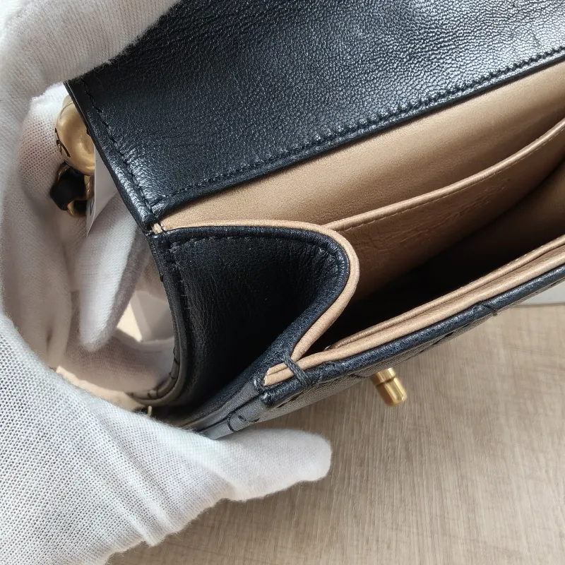 Chanel Crossbody Bag Crossbody Bag Black Calfskin15.5 × 5 × 15 cm — detail view 2 of 20