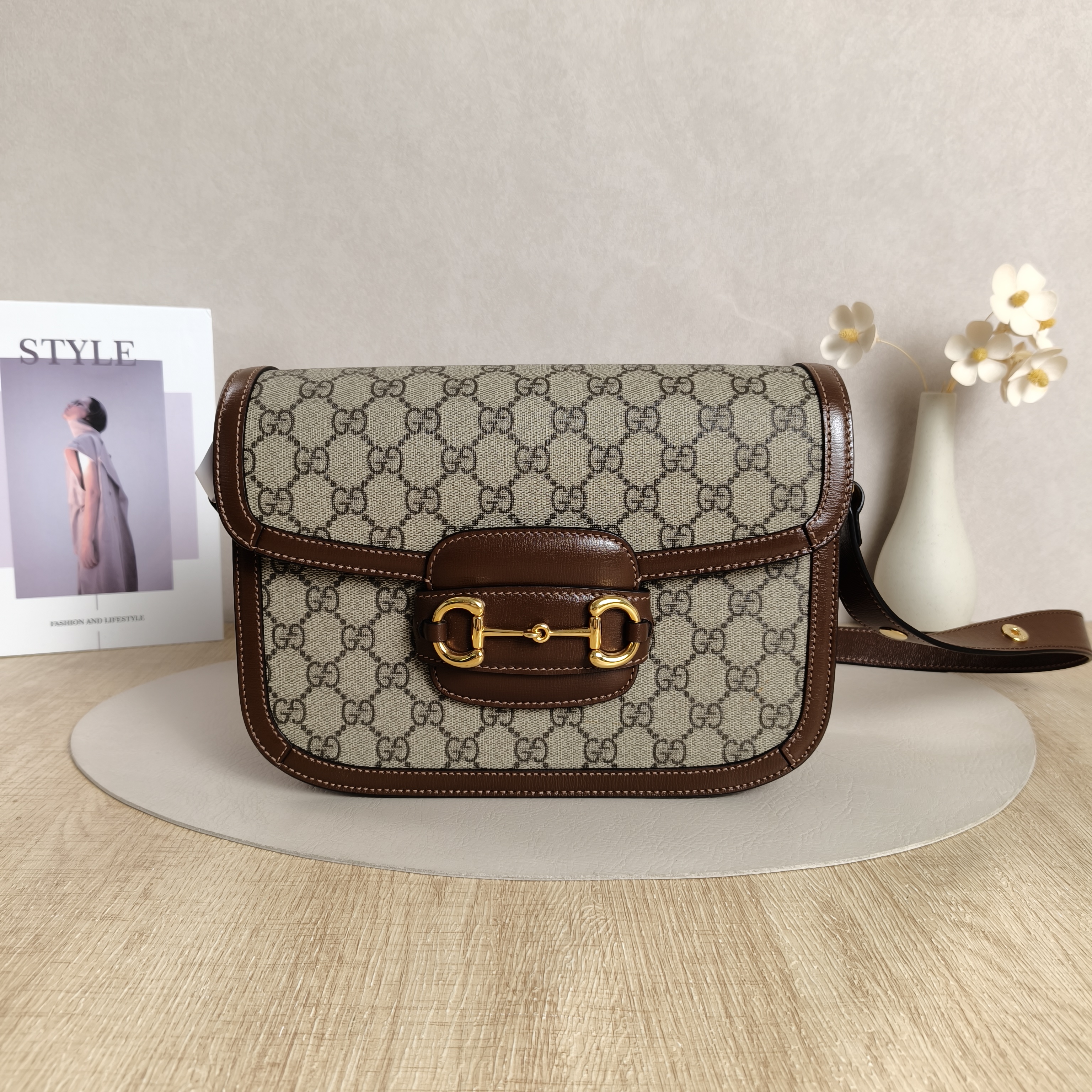 GUCCI Shoulder Bag Horsebit 1955 Horsebit Medium Monogram PVC Medium25 × 8 × 18 cm