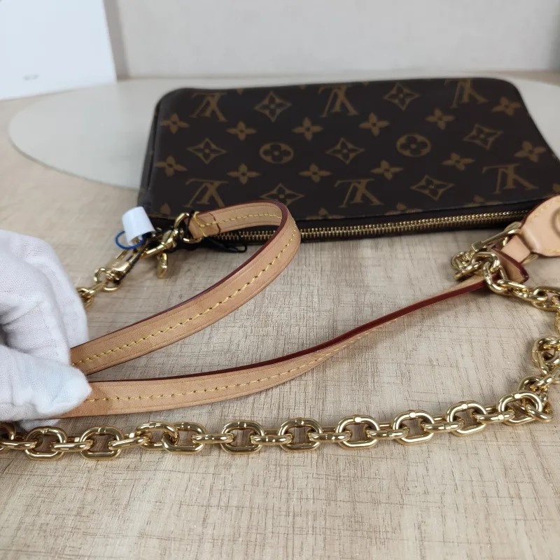 Louis Vuitton Shoulder Bag Pochette Accessoires Two Straps Monogram PVC Large 23.5 × 4 × 13.5 cm — detail view 8 of 10