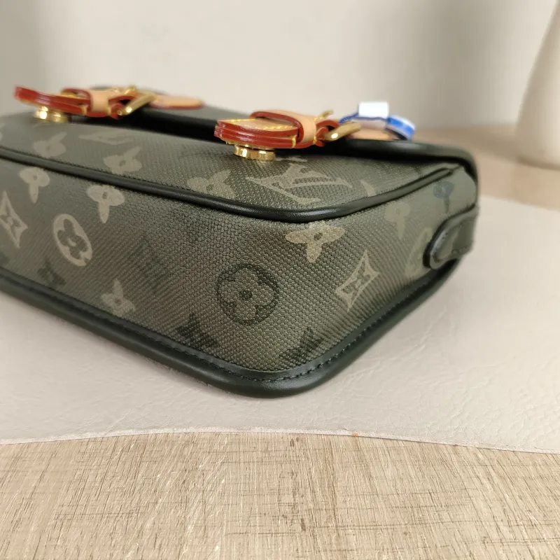 Louis Vuitton Crossbody Bag Satchel Messenger Bag Green PVC Mini 19.5 × 6 × 15 cm — detail view 9 of 12