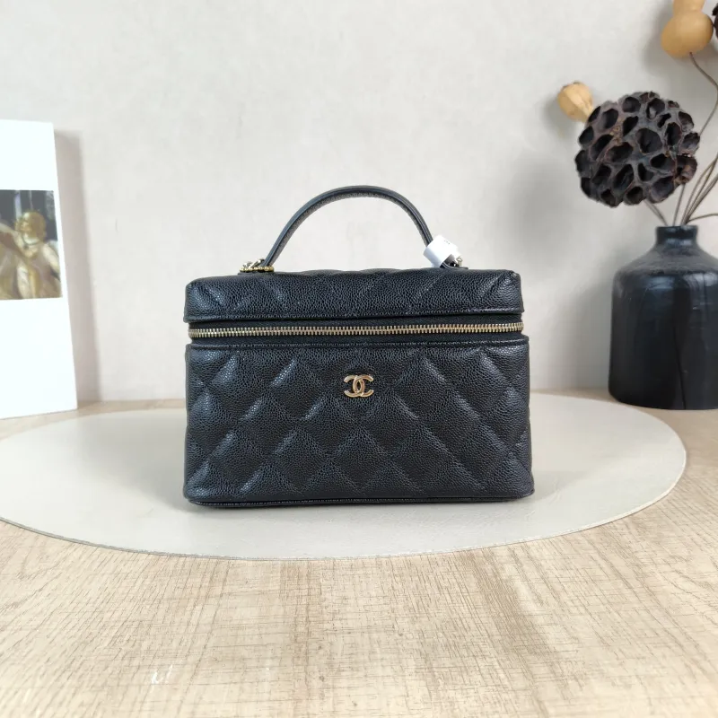 Chanel Crossbody Baglp Box Bag Top Handle Crossbody Bag Black Grained Calfskin One Size19.5 × 5 × 17 cm