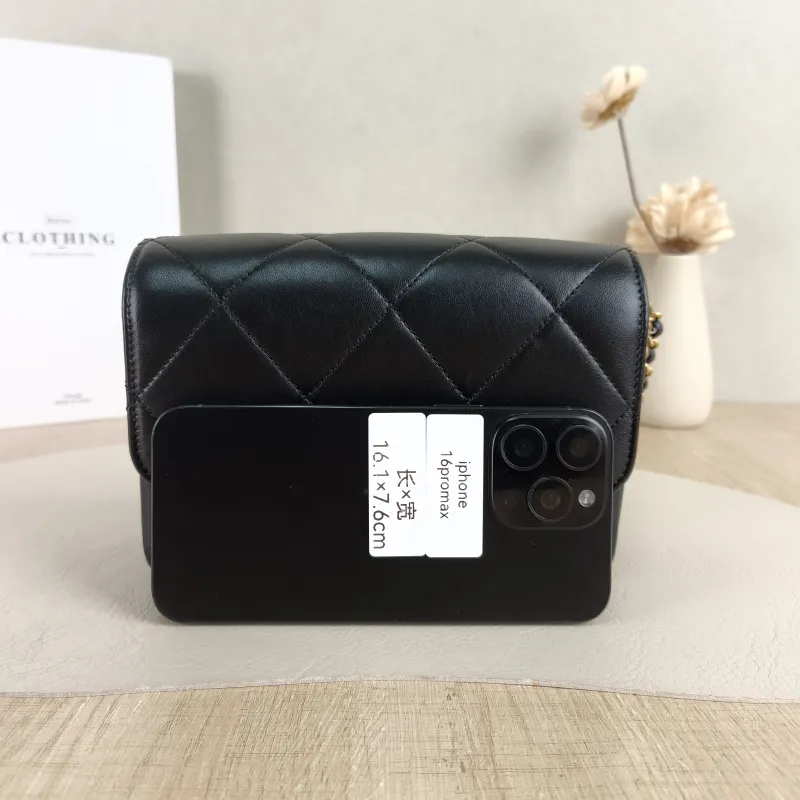 Chanel Crossbody Bag Black Calfskin 19 × 5.5 × 11 cm Microchip Edition — cover view 5 of 5