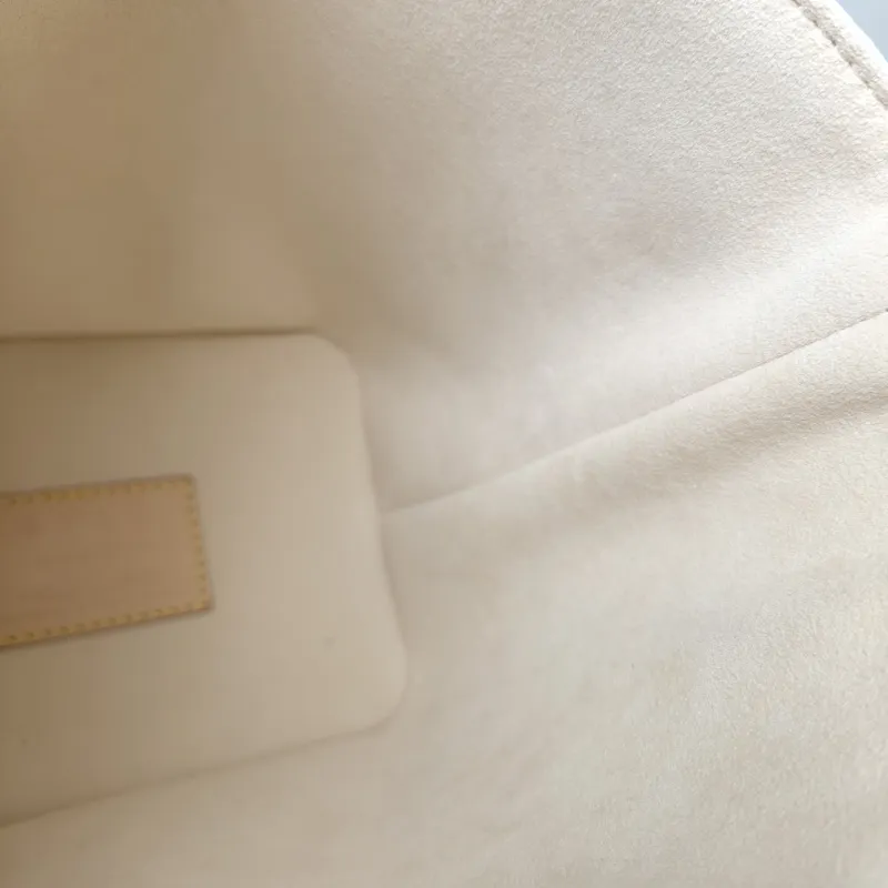 Louis Vuitton Top Handle Bag ALL IN BB Multicolore PVCBB16 × 12 × 18 cm — detail view 12 of 16