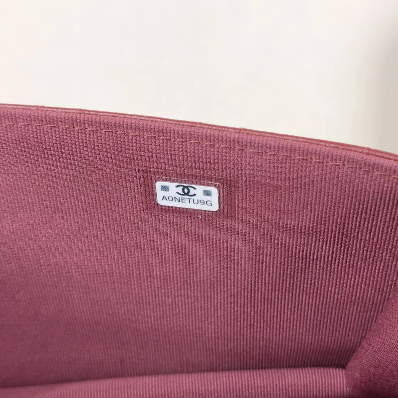 Chanel Crossbody Bag C woc Burgundy Lambskinmini19.2 × 3.5 × 12.3 cm — detail view 5 of 15