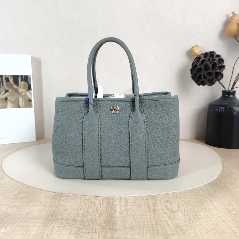 Hermès Top Handle Bag Neo Garden 23 Mini 63 Negonda Calfskin Mini 23 × 10 × 16 cm k — cover view 2 of 5