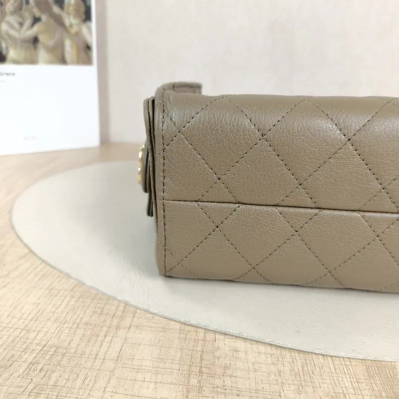 Chanel Crossbody Bag 25Bag Brown Calfskin Mini 22 × 12.5 × 20 cm — detail view 5 of 12