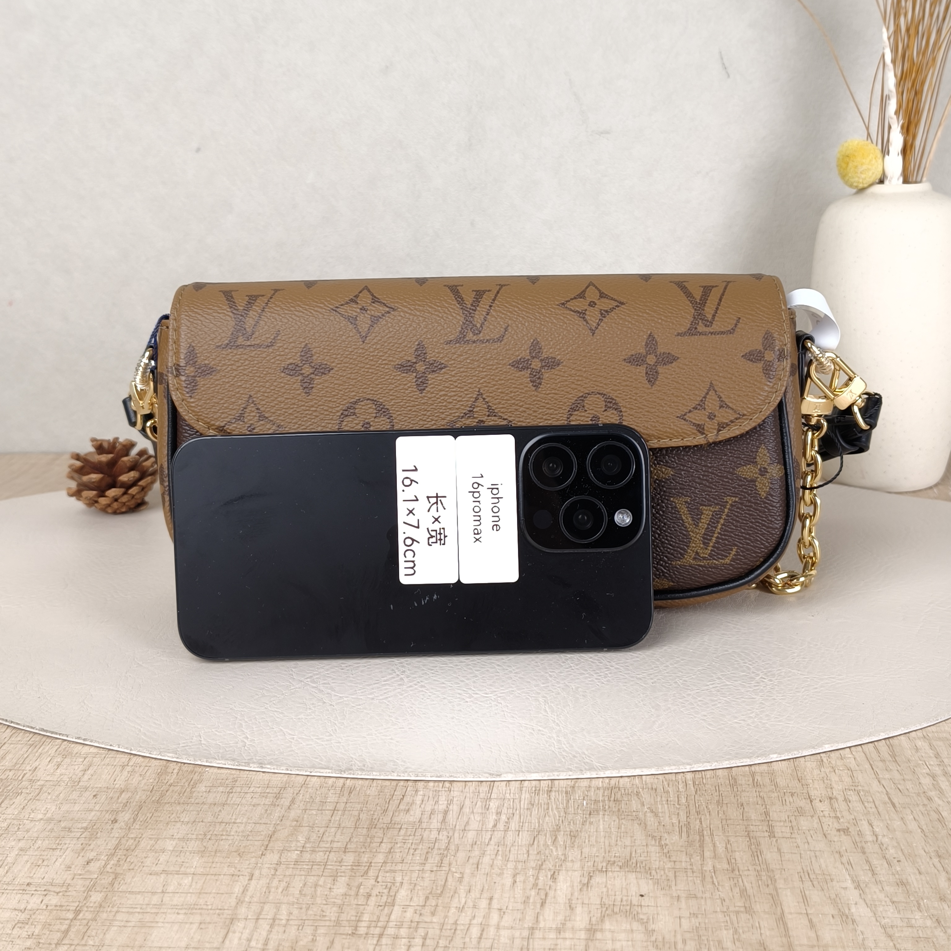 Louis Vuitton Crossbody Bag IVY Monogram PVC Small23.5 × 4.3 × 12 cm — cover view 4 of 6